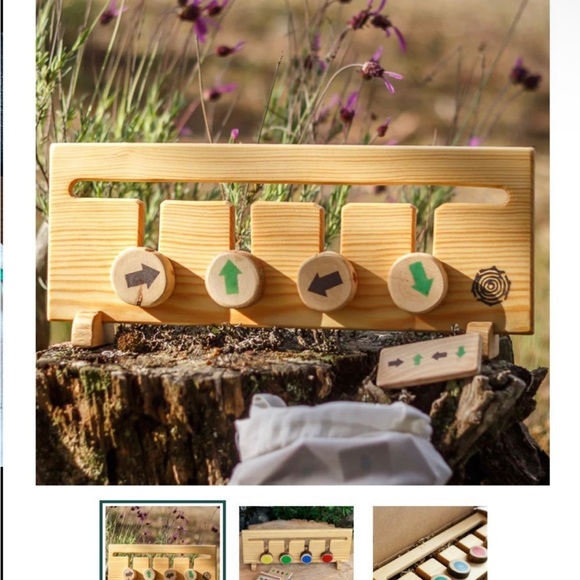 Wooden Strategy Game with Arrows - Picture 3 of 4